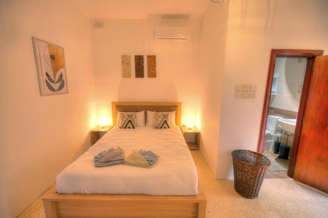 Enormous 3Bedrooms Seafront With Balcony Pdeh1-1 Sliema Exteriér fotografie