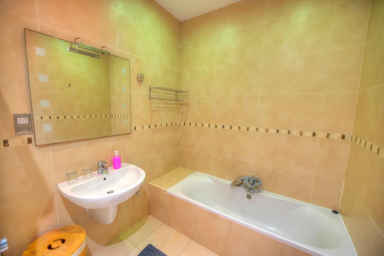Enormous 3Bedrooms Seafront With Balcony Pdeh1-1 Sliema Exteriér fotografie