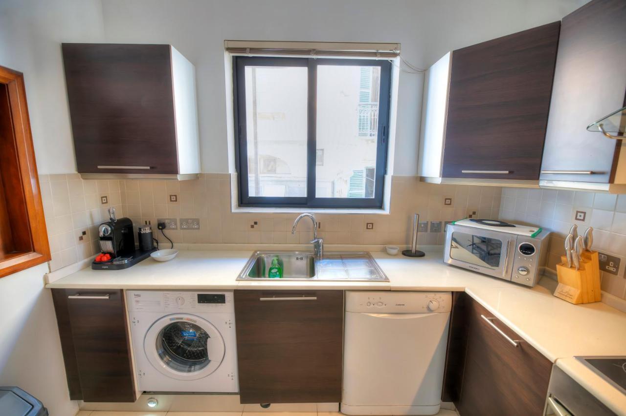 Enormous 3Bedrooms Seafront With Balcony Pdeh1-1 Sliema Exteriér fotografie